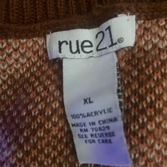2 brown sweater vests - Picture 6 of 6